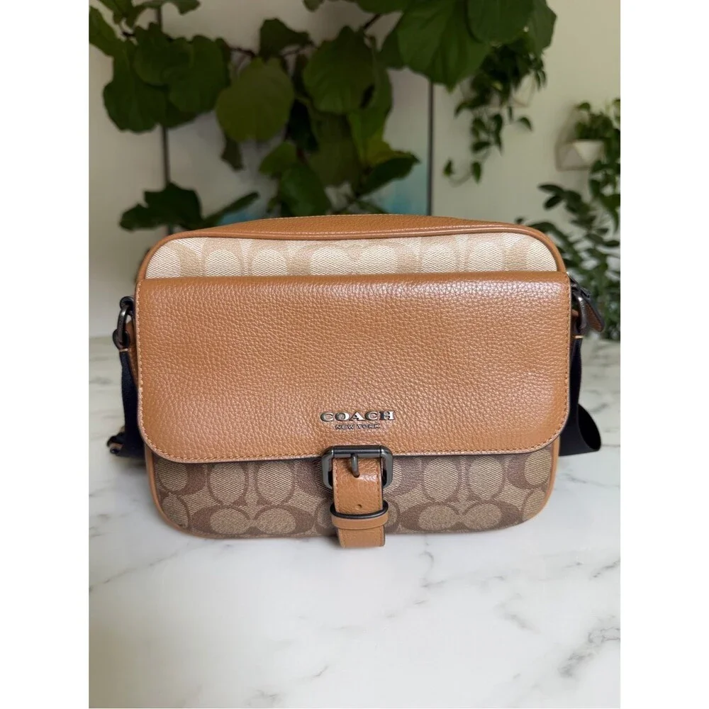 Coach Hudson Crossbody Bag In Colorblock Signature Canvas CR339 Light Saddle Tan